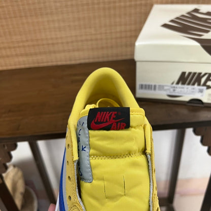 Air jordan 1 travis scott