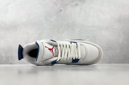 Nike Air Jordan 4 Retro