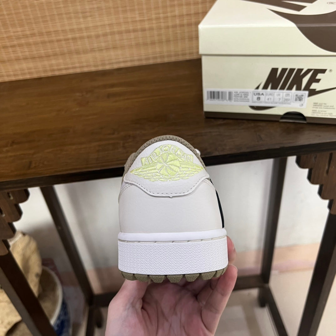 Air Jordan 1 Low Golf Travis Scott Olive