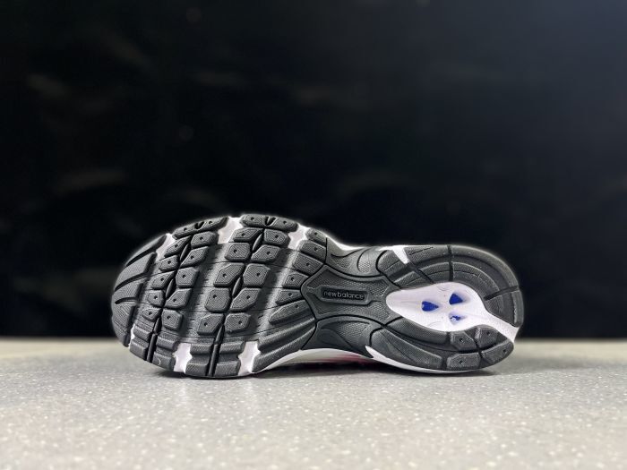 New Balance 530
