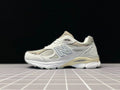 New Balance 990