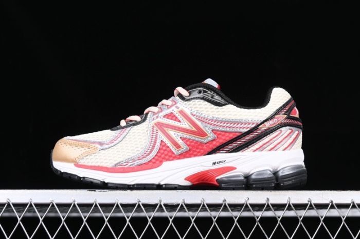 New Balance 860