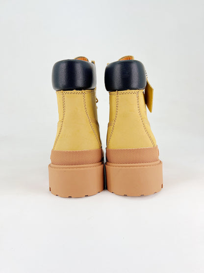 Bee Line x Timberland 6-Inch Boots