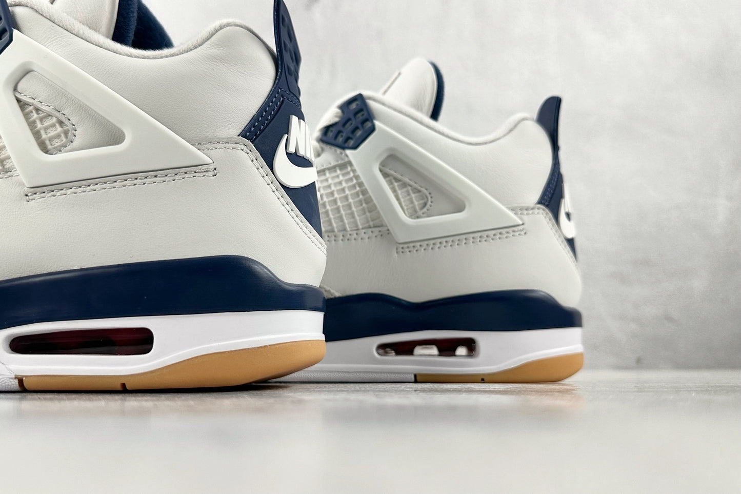 Nike Air Jordan 4 Retro