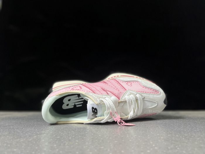 New Balance 327