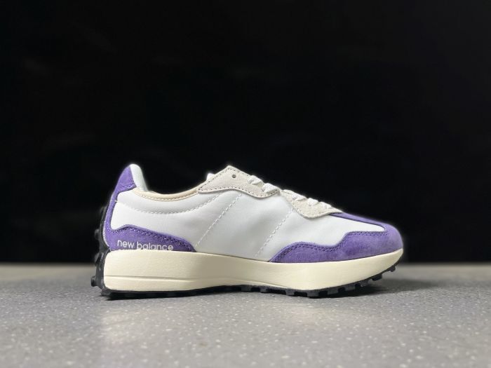 New Balance 327