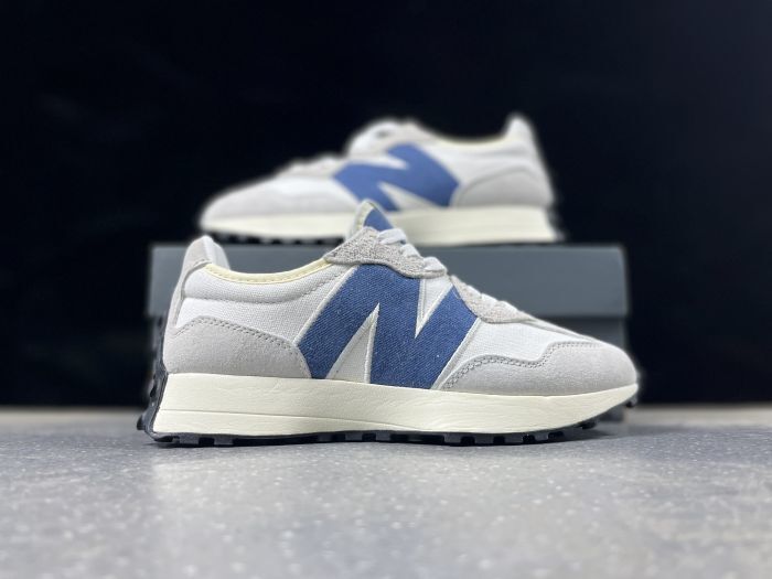New Balance 327