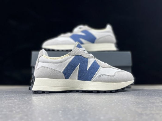 New Balance 327