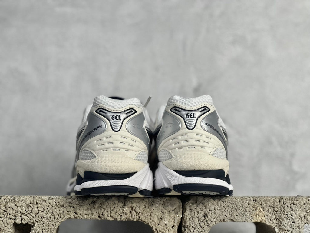 ASICS GEL-Kayano 14