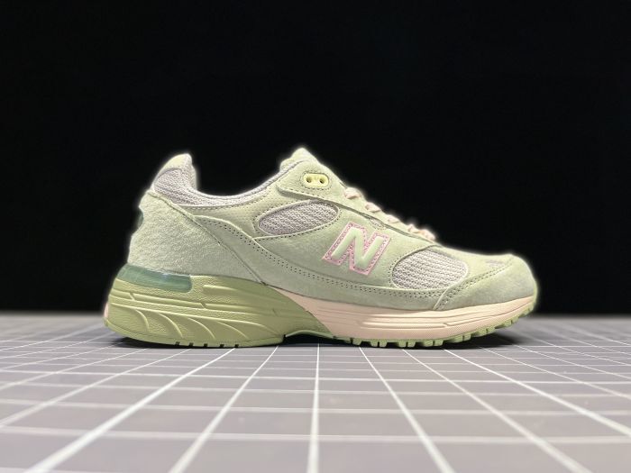 New Balance 993