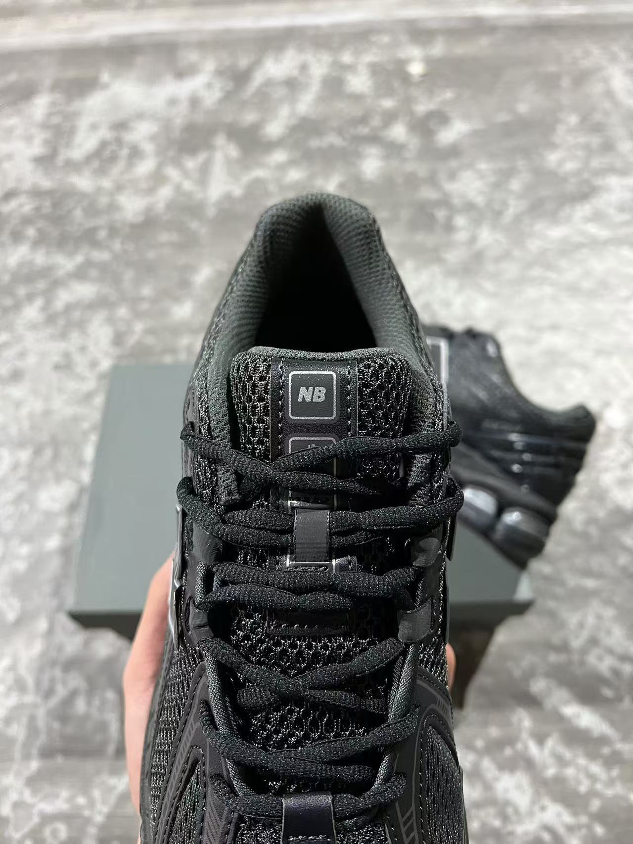New Balance 1906R
