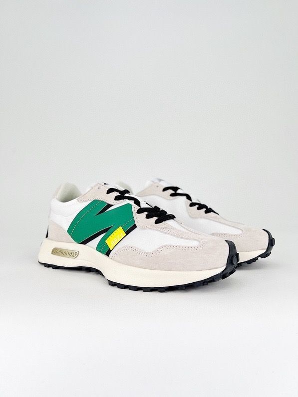 New Balance 327