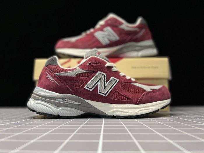 New Balance 990