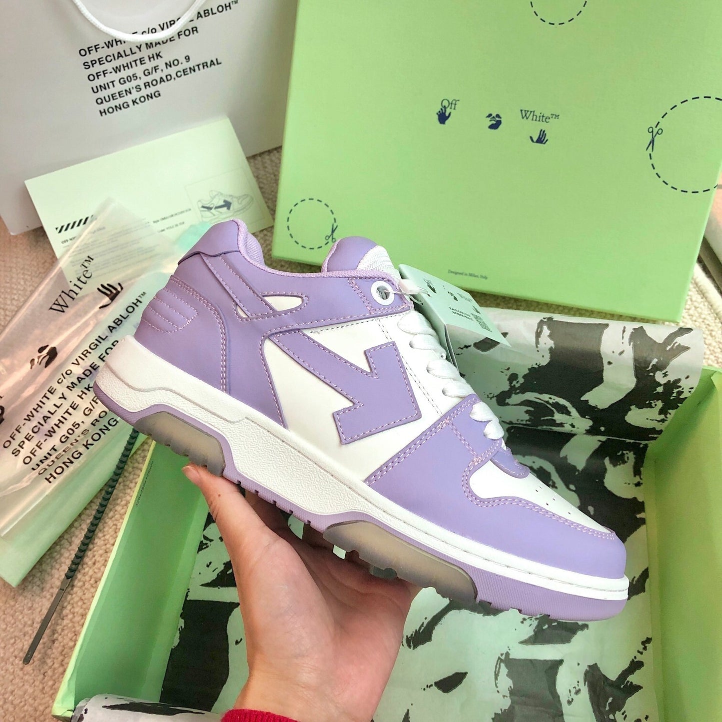 OFF-White Out Of Office