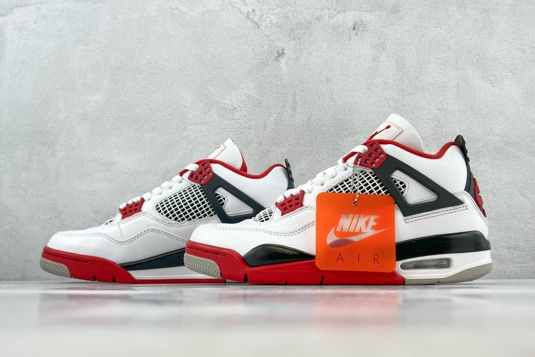 Nike Air Jordan 4 Retro