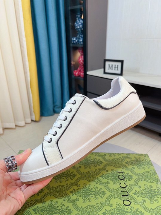Gucci Low-Top Sneakers