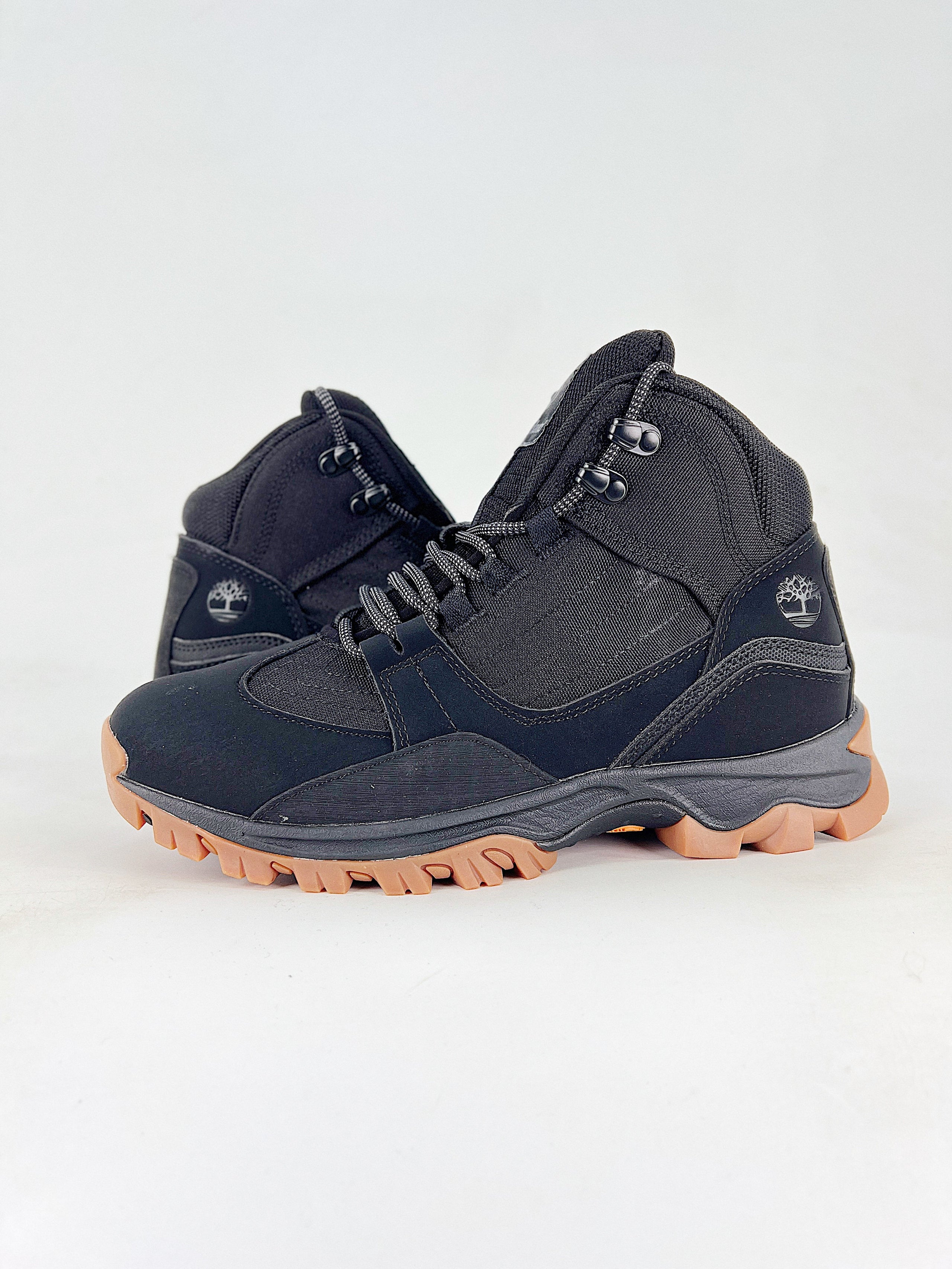 Timberland Mt. Maddsen Leather Boots