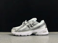 New Balance 740