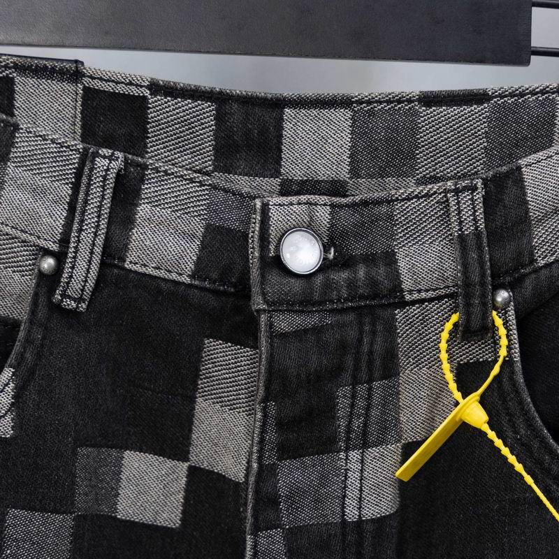 Jeans e Tuta Louis Vuitton
