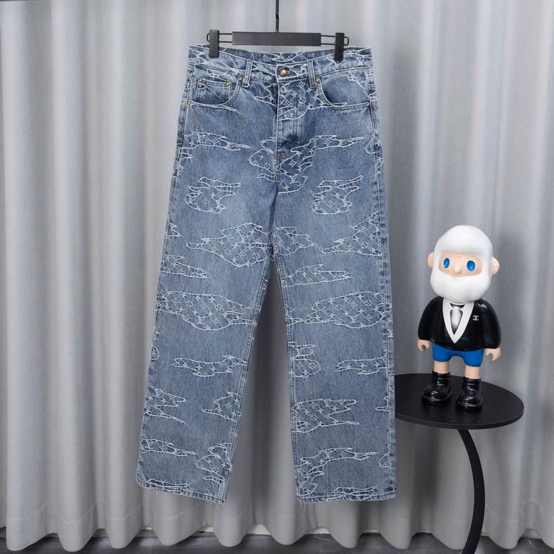Jeans e Tuta Louis Vuitton