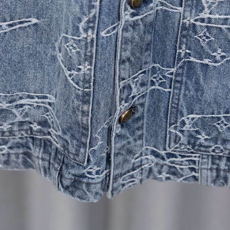 Jeans e Tuta Louis Vuitton