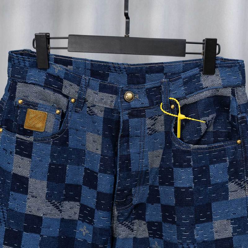 Jeans e Tuta Louis Vuitton