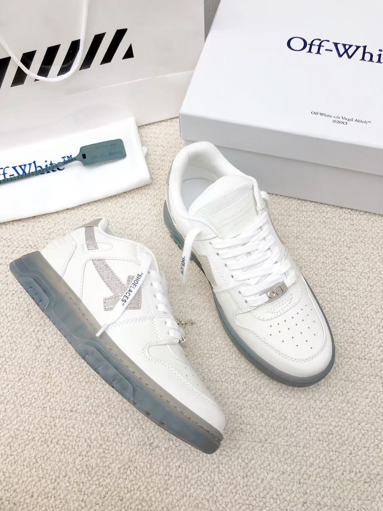 Off-White™ Out Of Office Diamond