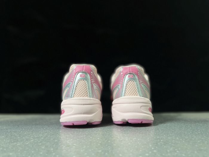 New Balance 740