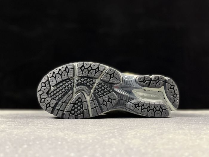 New Balance 2002