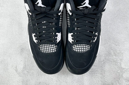 Nike Air Jordan 4 Retro