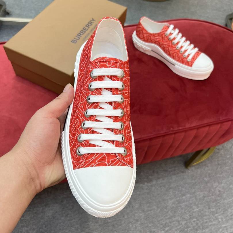 Burberry TB Sneaker