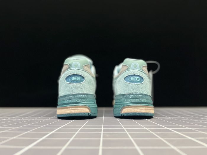New Balance 993