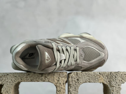 New Balance 9060 Beige