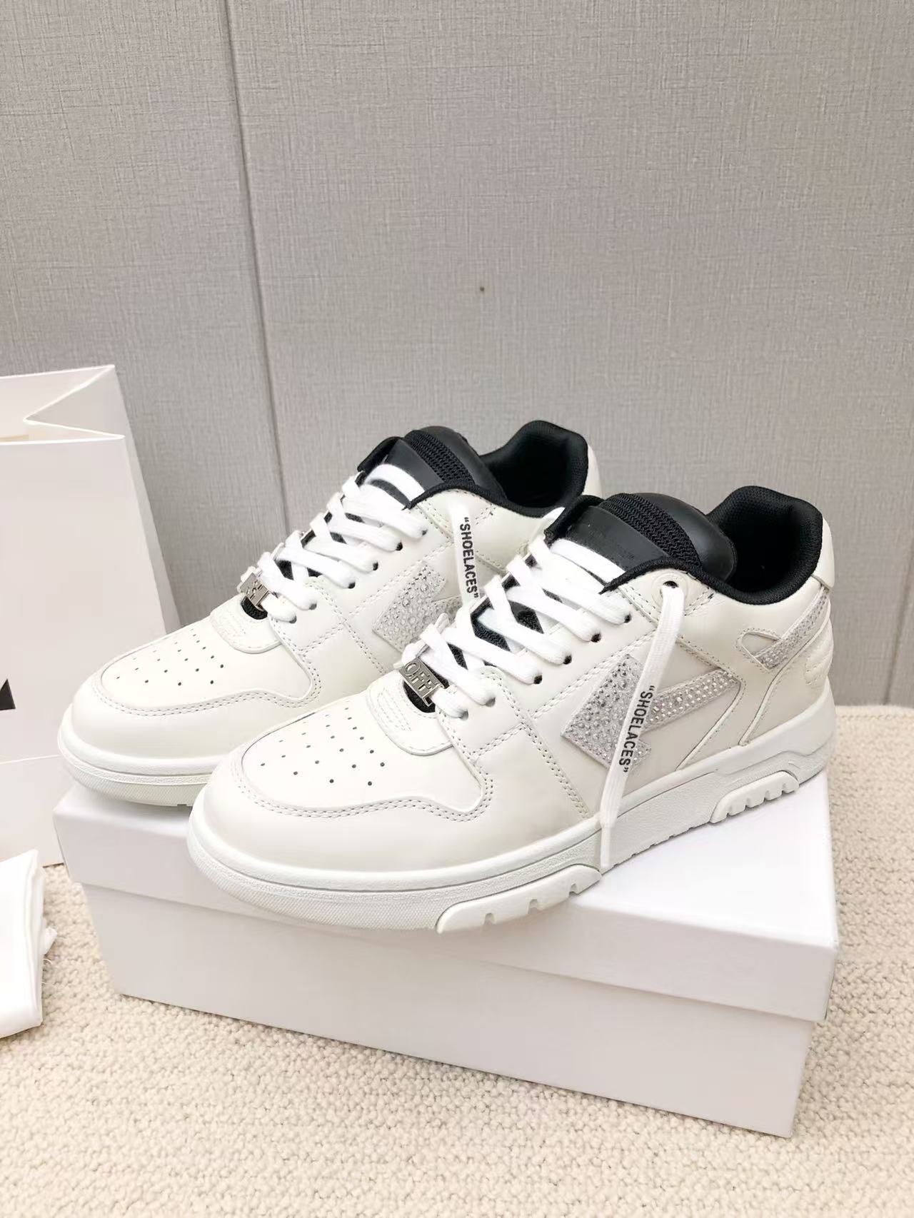 Off-White™ Out Of Office Diamond