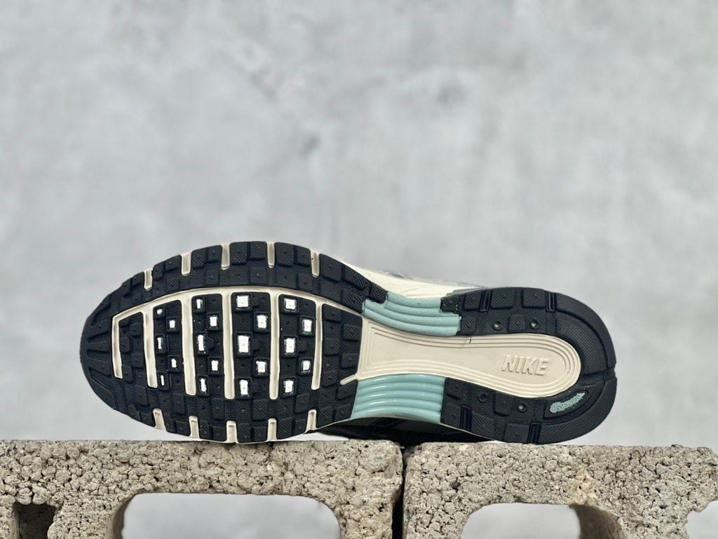 Nike P-6000
