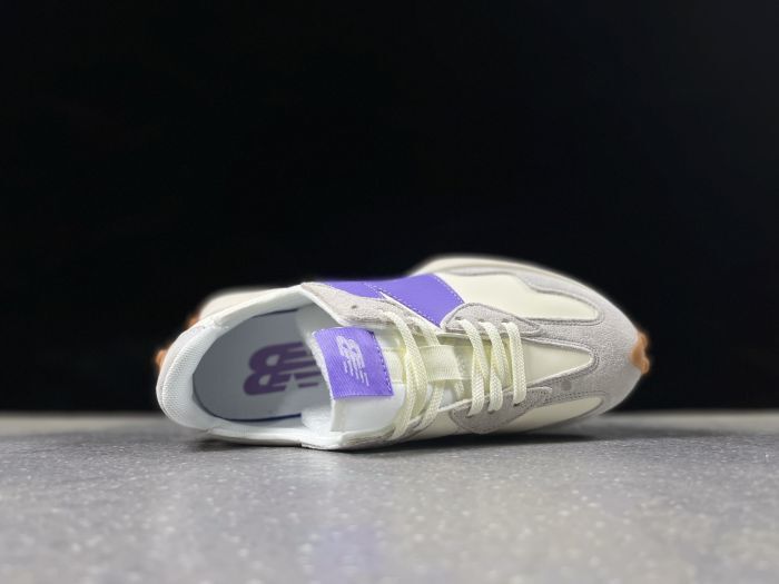 New Balance 327