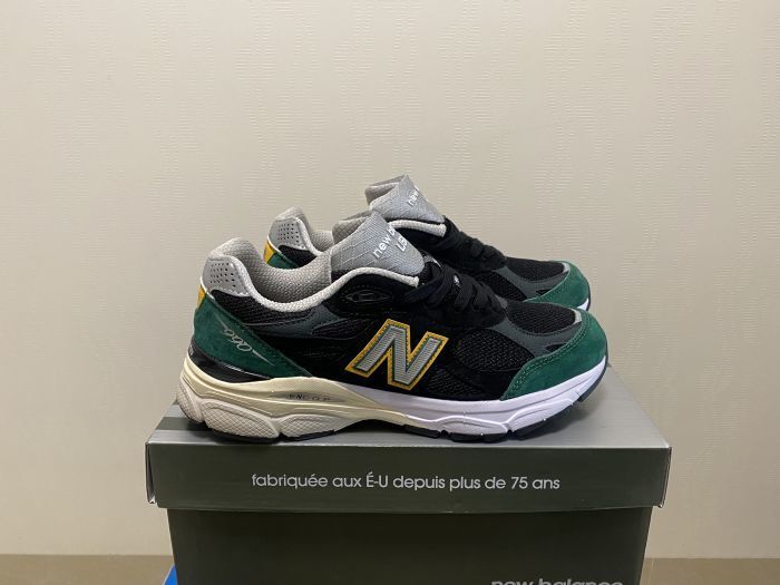 New Balance 990