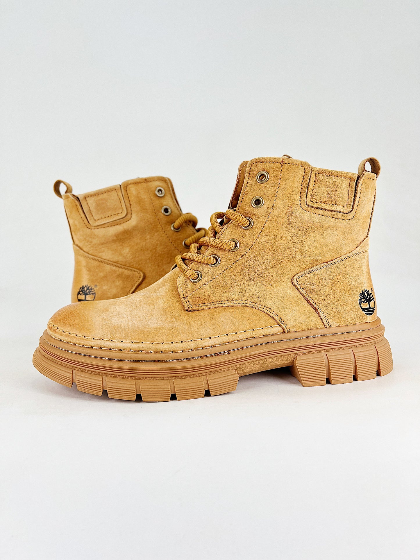 Timberland Premium Chukka Boots