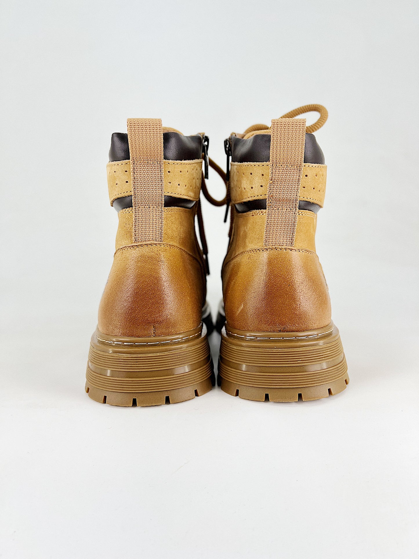 Timberland Suede Camel Boots