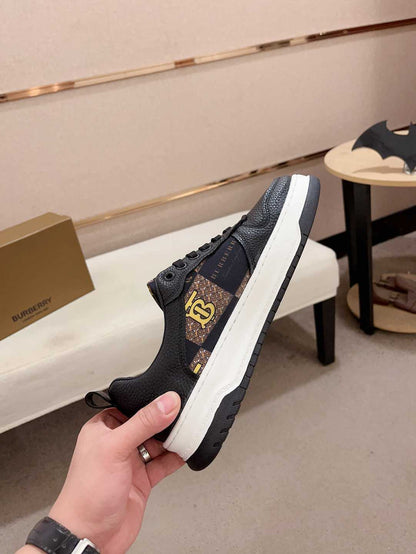 Burberry Knight Sneakers