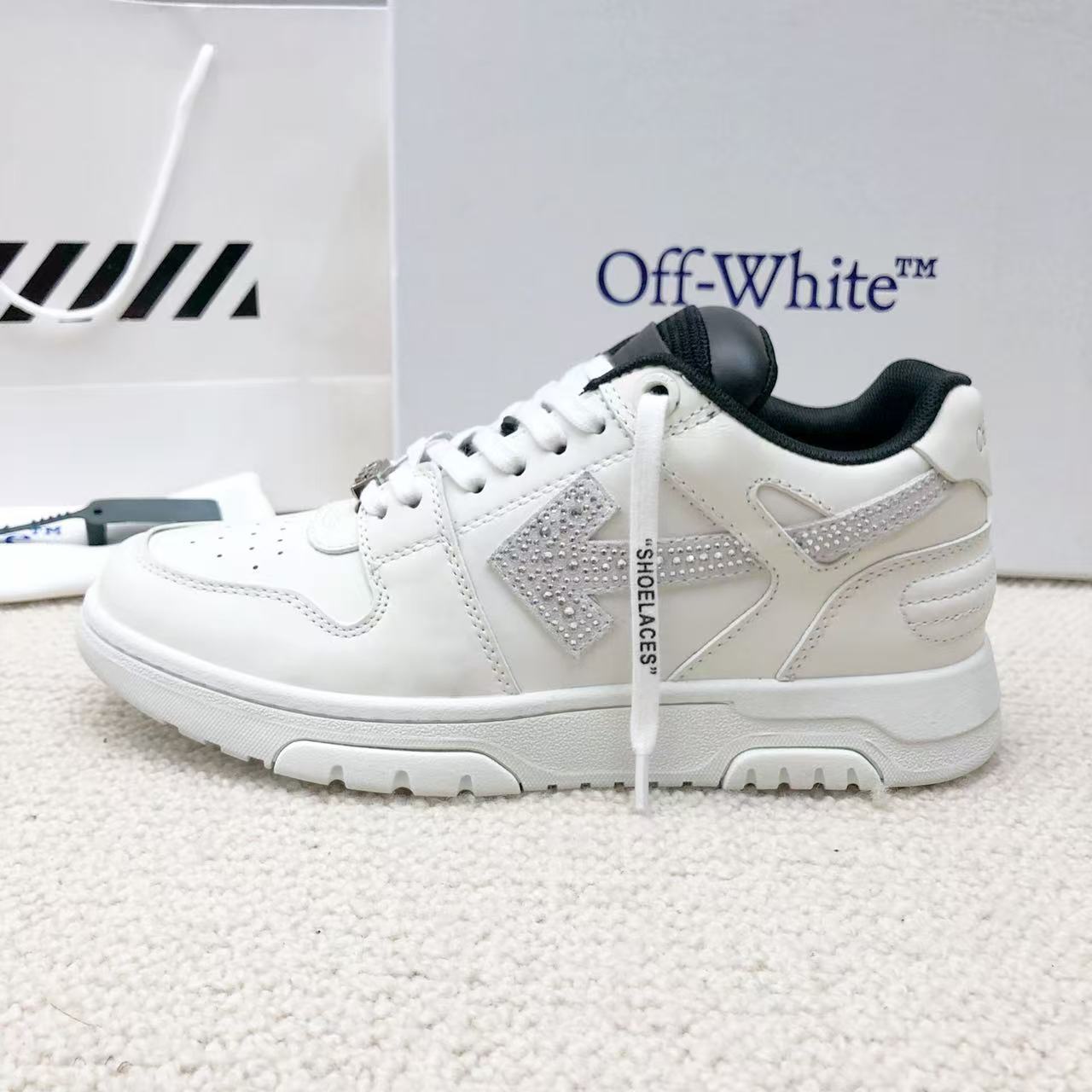 Off-White™ Out Of Office Diamond