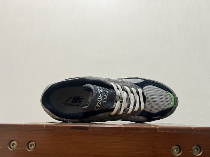 New Balance 990