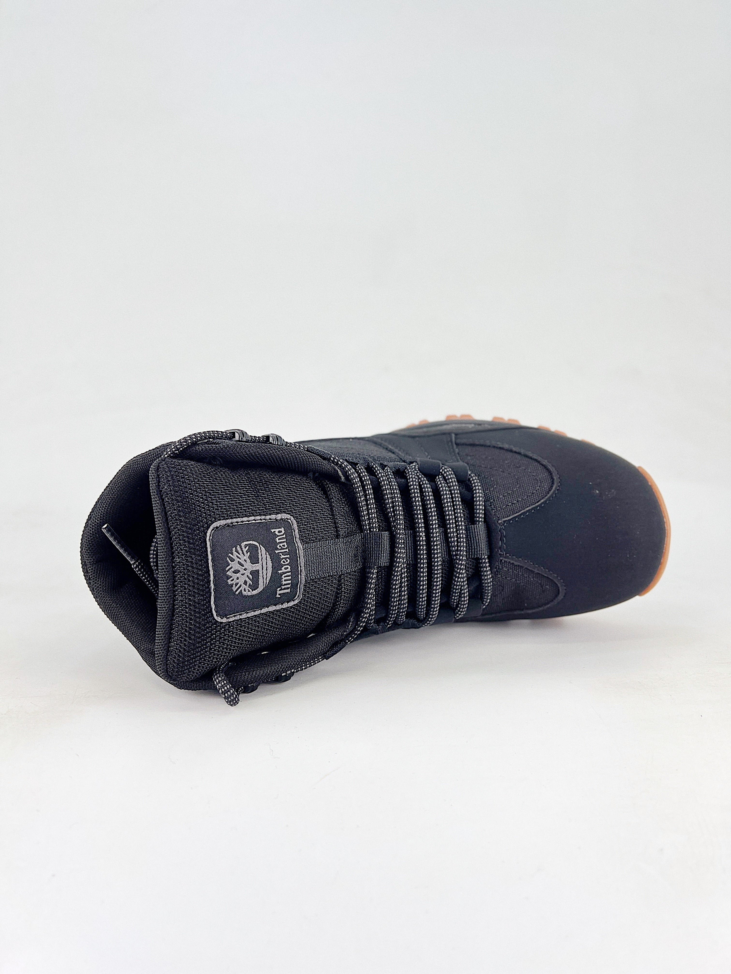 Timberland Mt. Maddsen Leather Boots