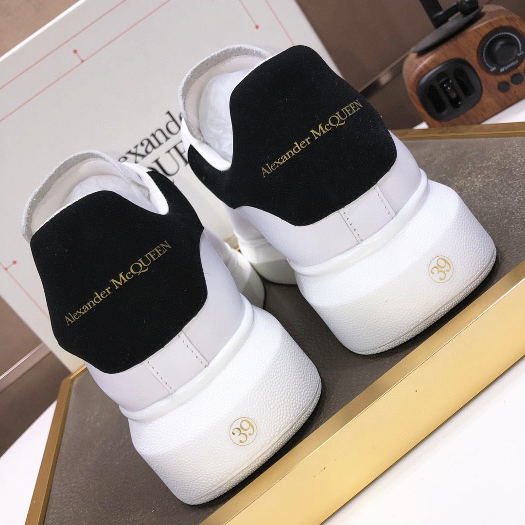 McQueen Oversize
