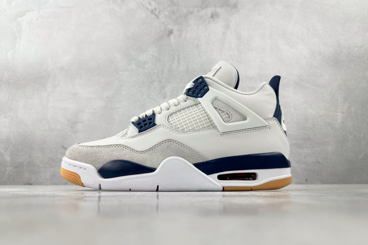 Nike Air Jordan 4 Retro