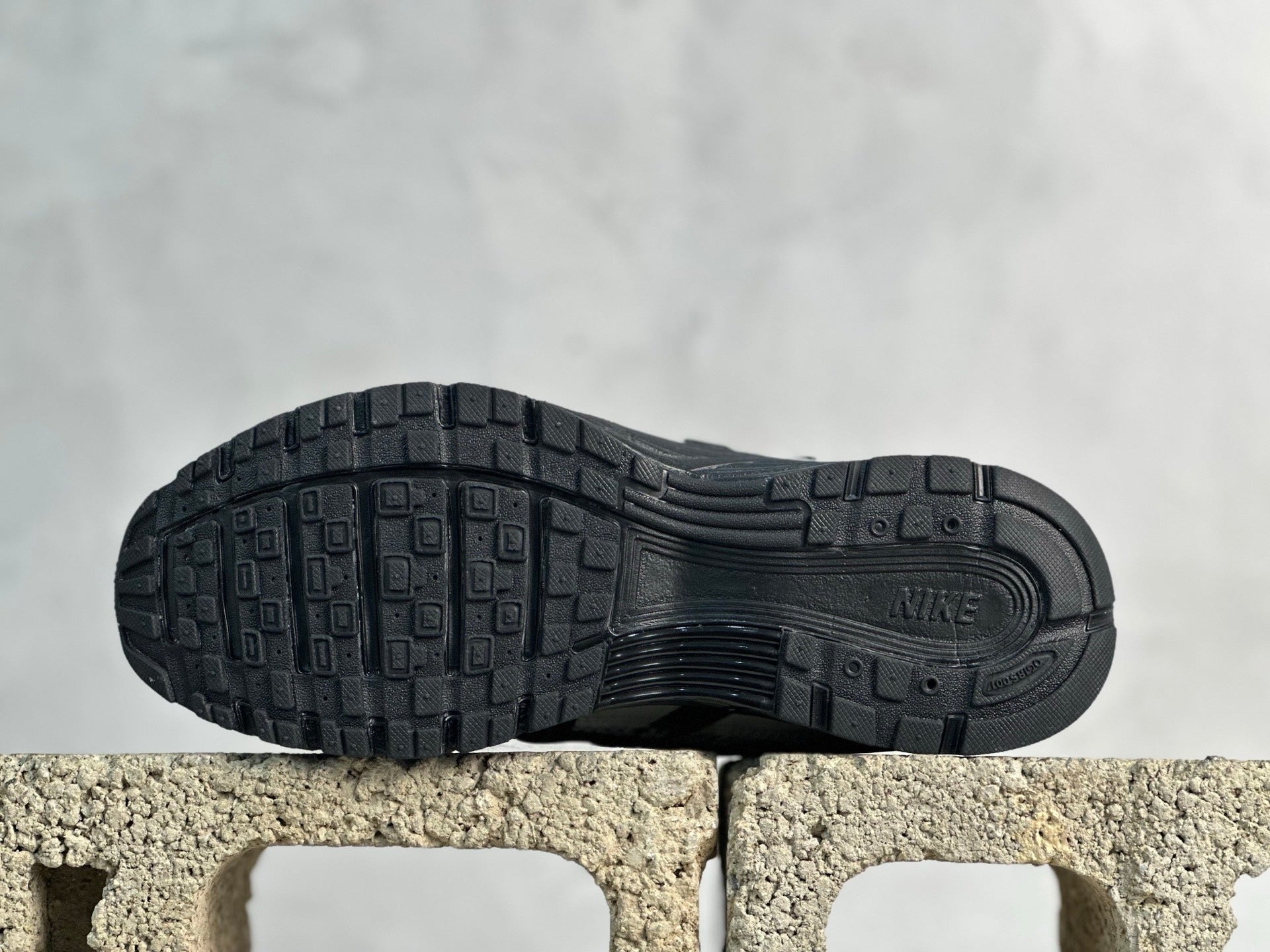 Nike P-6000