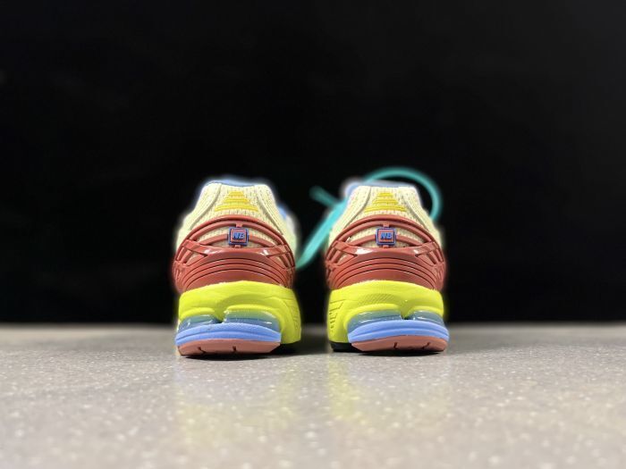 New Balance 1906R