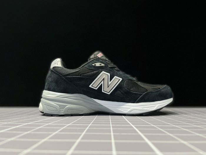 New Balance 990