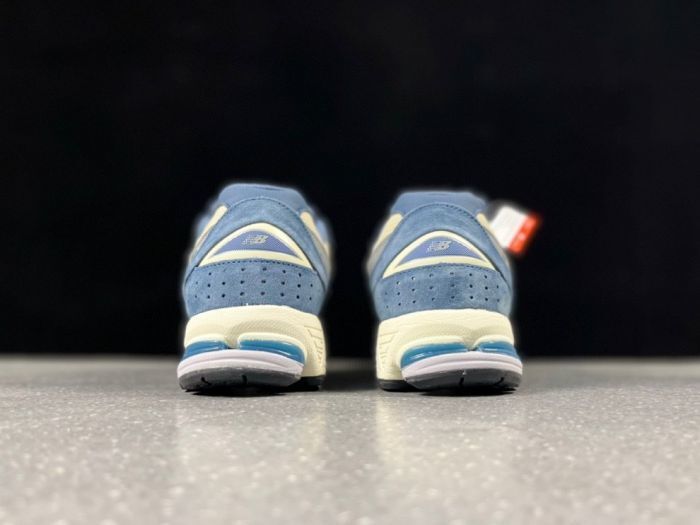 New Balance 2002