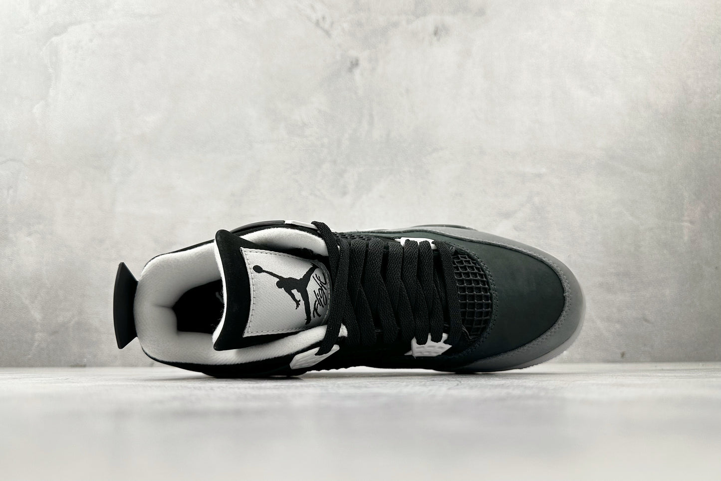 Nike Air Jordan 4 Retro